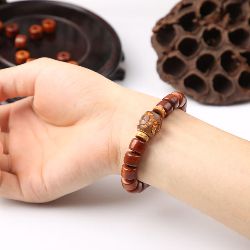 BWOOOH Tibetan Bone Beads Three-Eyed Dzi Bead Sheep Horn Red Agate Strength Bracelet