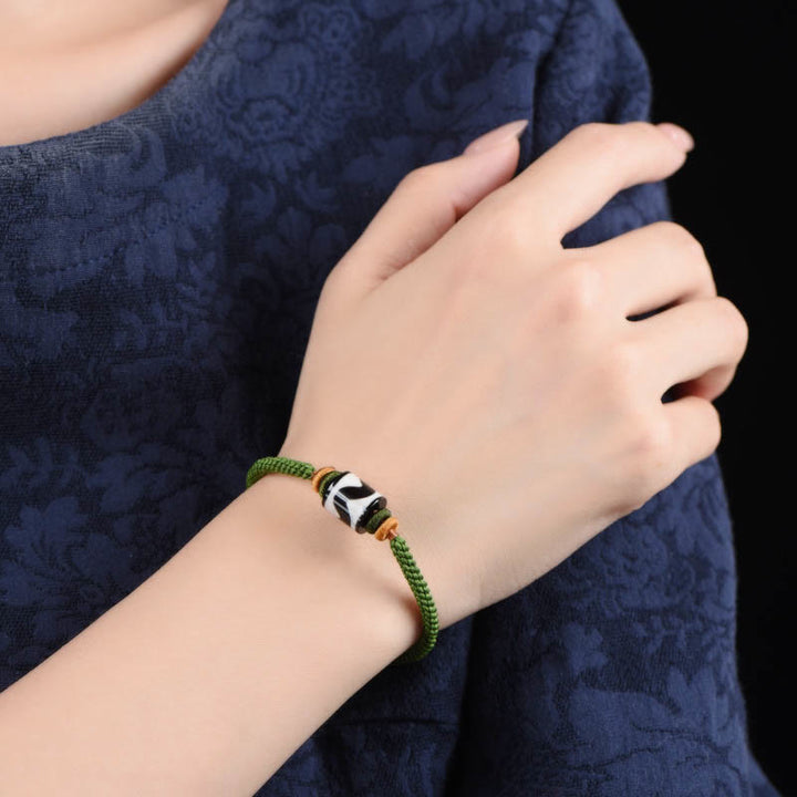 BWOOOH Handmade Tibetan Dzi Bead Protection Braided Green Rope Bracelet