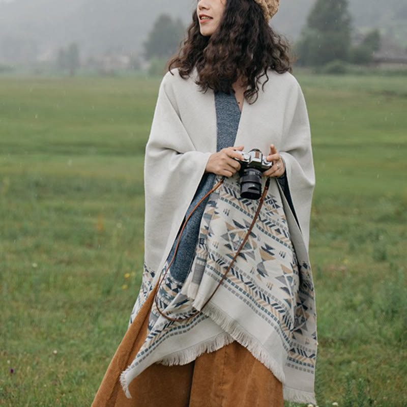 BWOOOH Tibetan Beige Geometric Pattern Tassels Shawl Fall