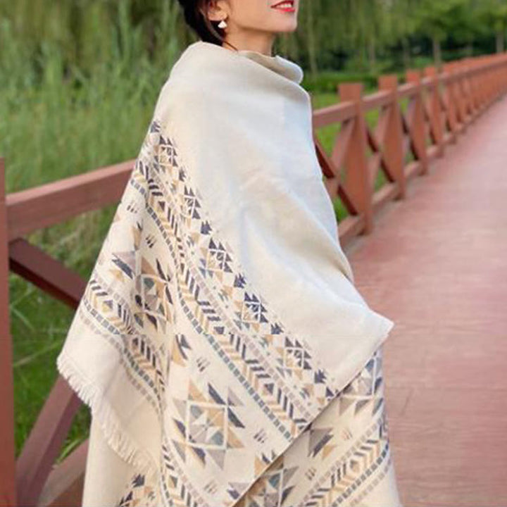 BWOOOH Tibetan Beige Geometric Pattern Tassels Shawl Fall