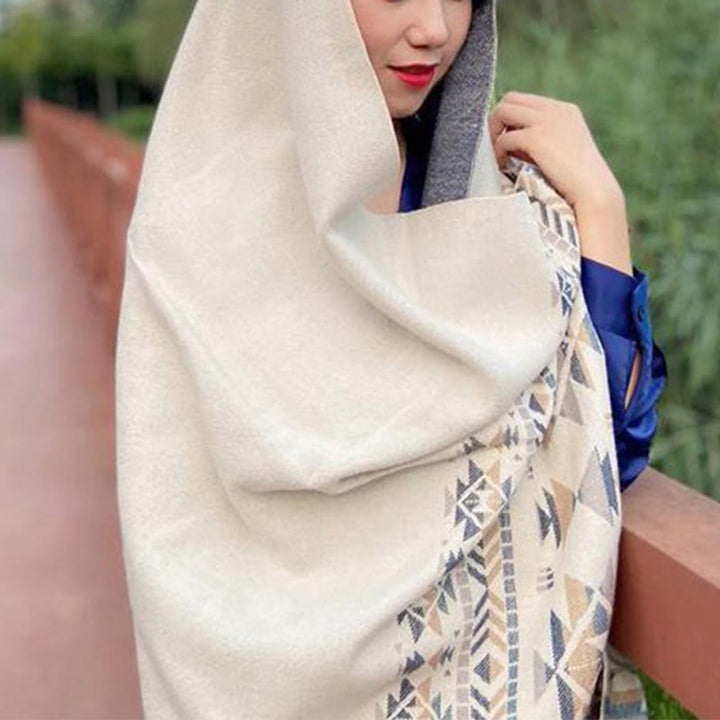 BWOOOH Tibetan Beige Geometric Pattern Tassels Shawl Fall