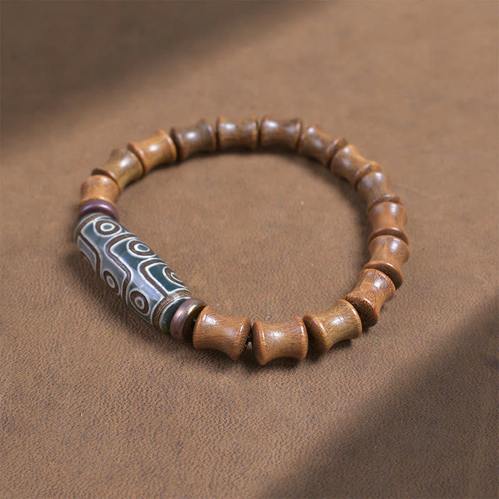 BWOOOH Tibetan Nine-Eye Dzi Bead Green Sandalwood Peace Bracelet
