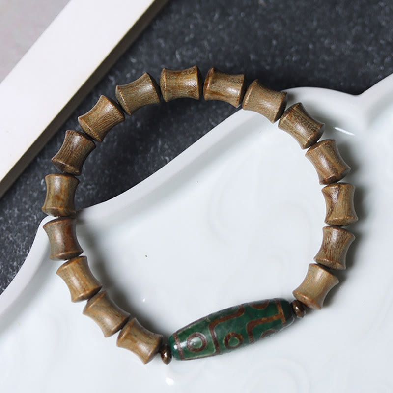 BWOOOH Tibetan Nine-Eye Dzi Bead Green Sandalwood Peace Bracelet