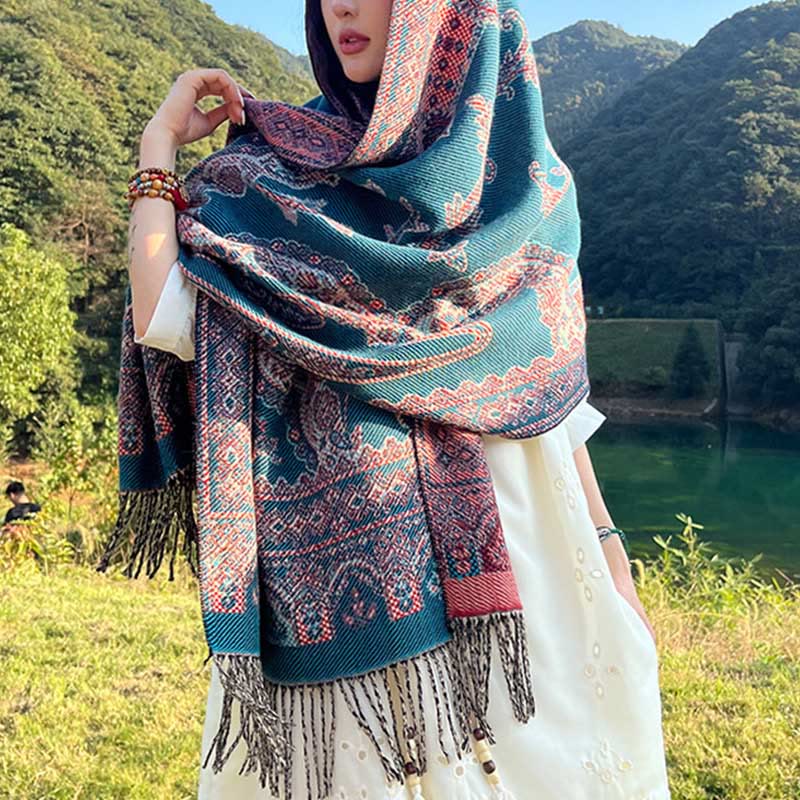 BWOOOH Jacquard Ethnic Paisley Plants Pattern Tassel Soft