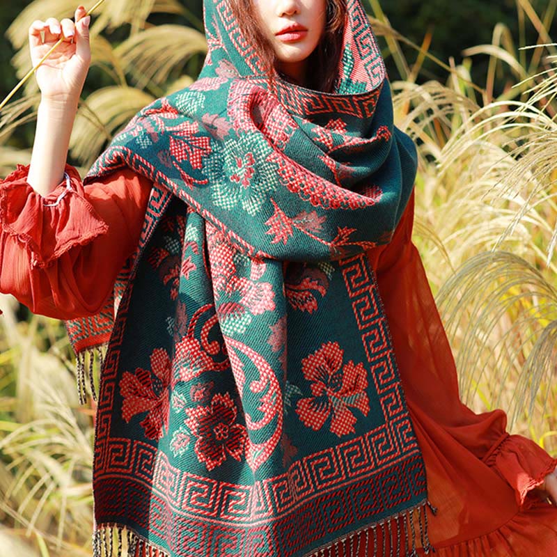 BWOOOH Jacquard Ethnic Paisley Plants Pattern Tassel Soft
