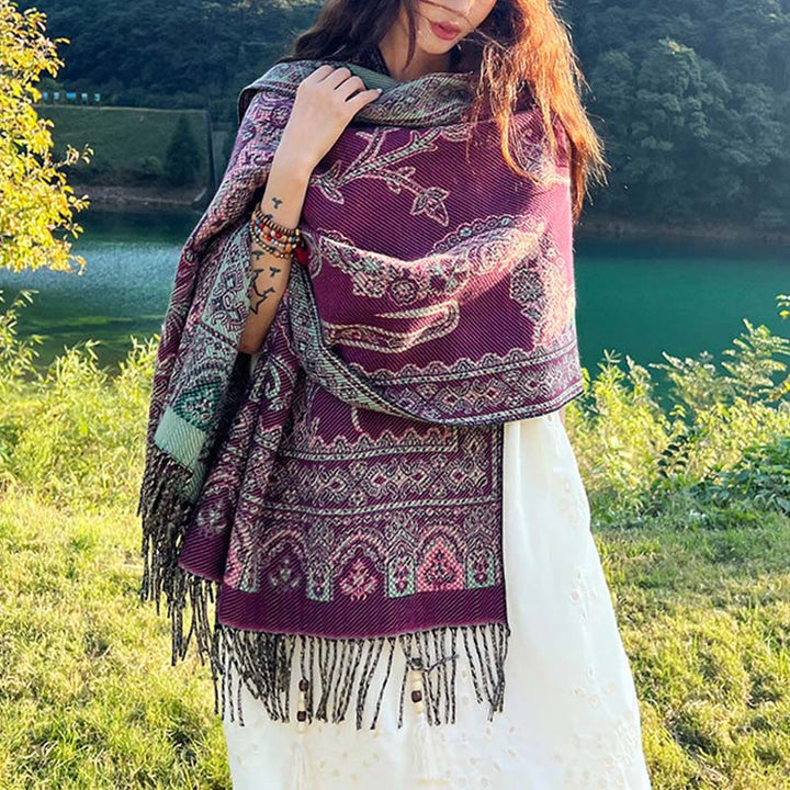 BWOOOH Jacquard Ethnic Paisley Plants Pattern Tassel Soft