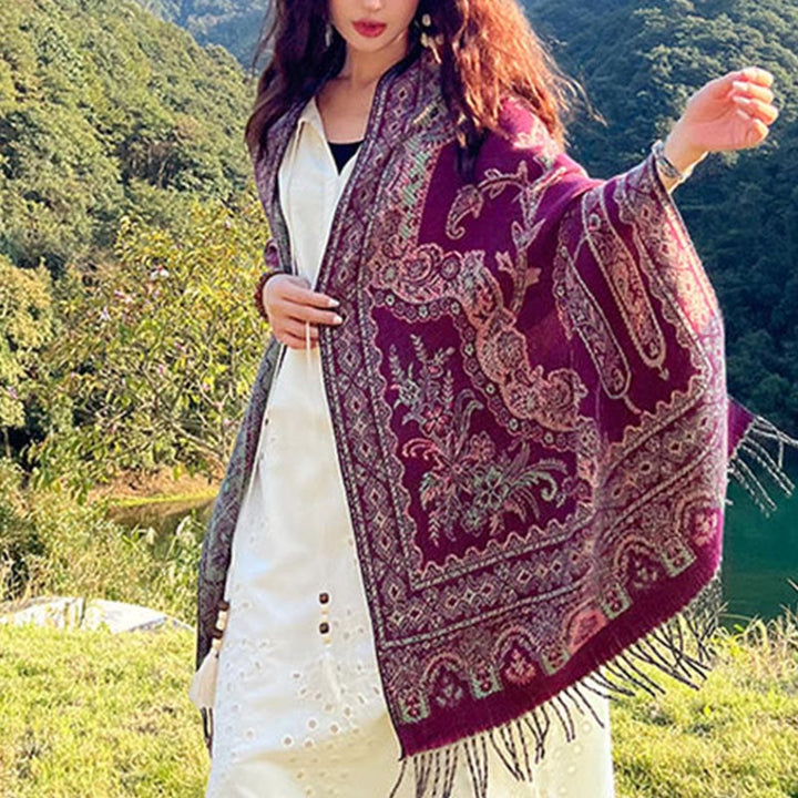 BWOOOH Jacquard Ethnic Paisley Plants Pattern Tassel Soft