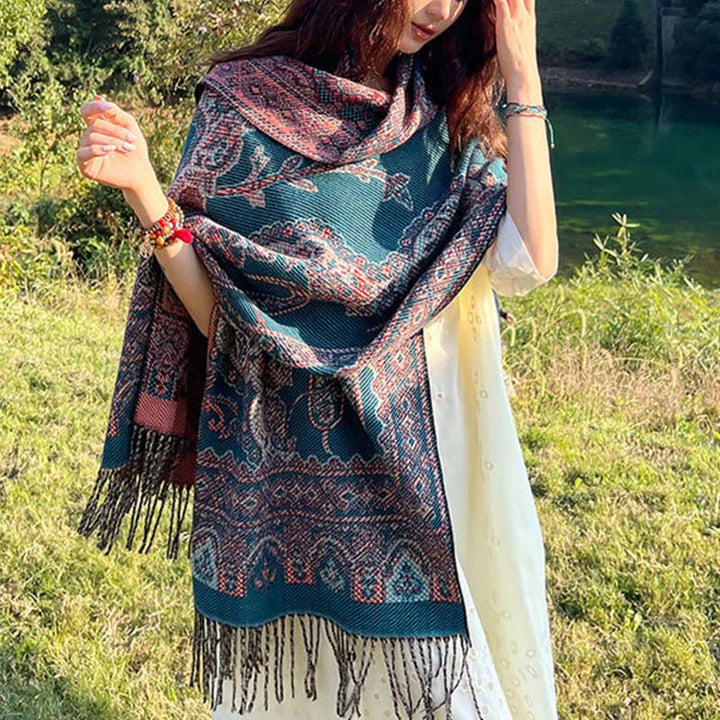 BWOOOH Jacquard Ethnic Paisley Plants Pattern Tassel Soft
