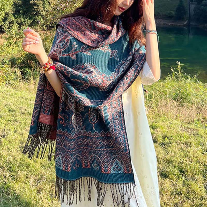 BWOOOH Jacquard Ethnic Paisley Plants Pattern Tassel Soft