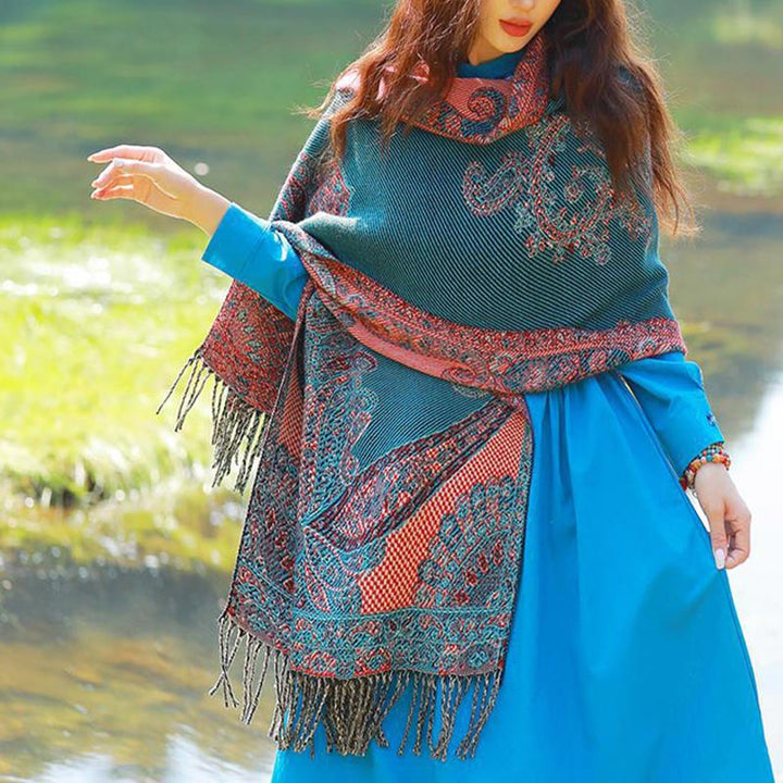 BWOOOH Tibetan Vine Leaves Pattern Design Shawl Cozy Trav
