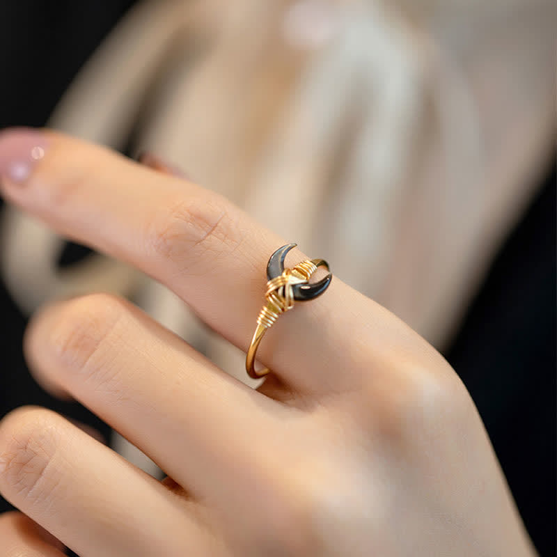 BWOOOH Natural Tridacna Stone Moon 14K Gold Blessing Ring