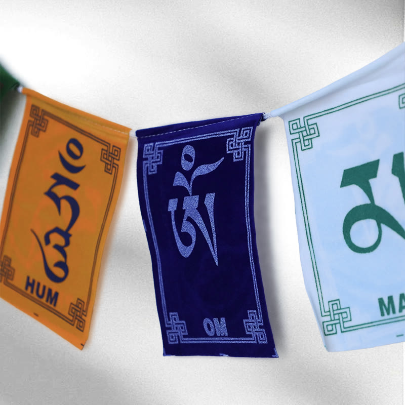 BWOOOH Tibetan Om Mani Padme Hum Gift Bundle
