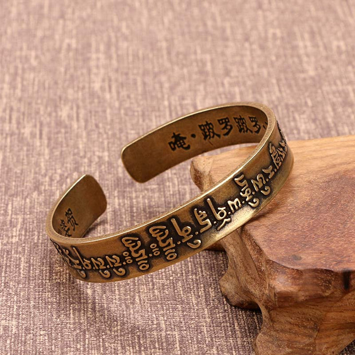 BWOOOH Tibetan Mahāpratisarā Mantra Sanskrit Copper Brass Healing Bracelet Bangle – Copper Tibetan bracelet for healing and spiritual wellness