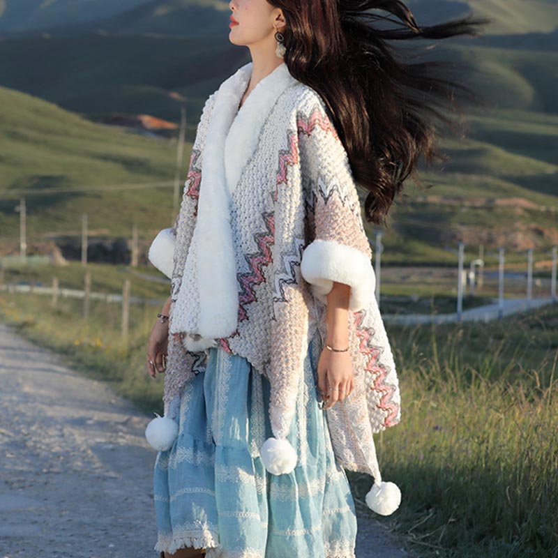 BWOOOH Tibetan Multicolored Wavy Lines Knitted Striped Sh