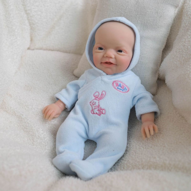 8-inch Solid Silicone Rebirth Baby - Heartwarming Little Angel Luke: A Realistic Companion Doll That Can Be Submerged in Water