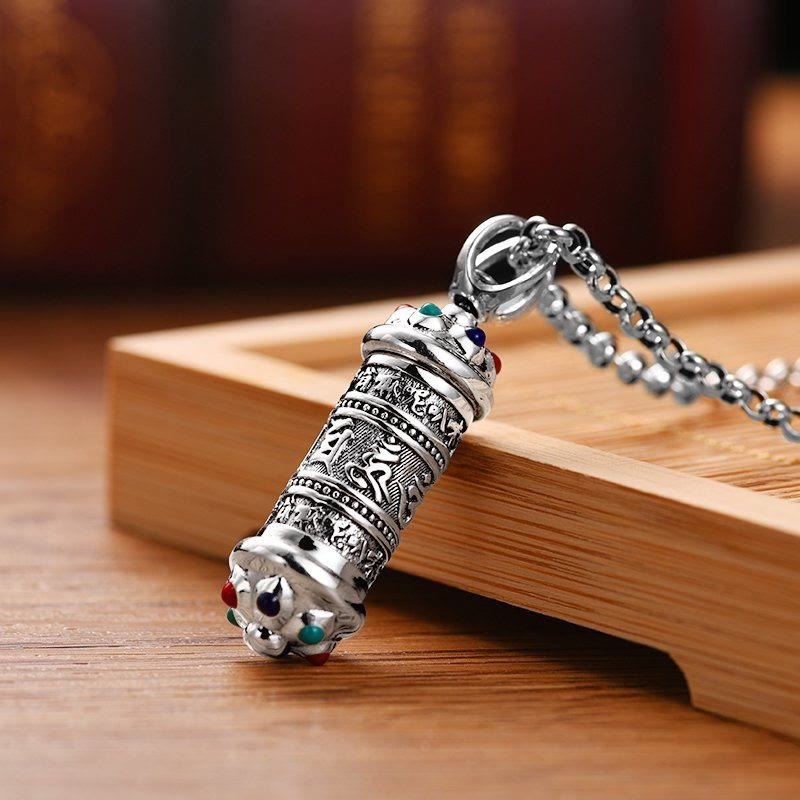 BWOOOH Tibetan Om Mani Padme Hum engraved focus necklace pendant