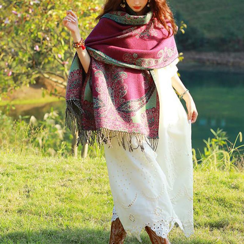 BWOOOH Tibetan Vine Leaves Pattern Design Shawl Cozy Trav