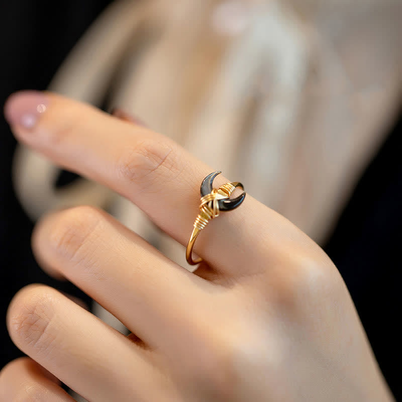 BWOOOH Natural Tridacna Stone Moon 14K Gold Blessing Ring