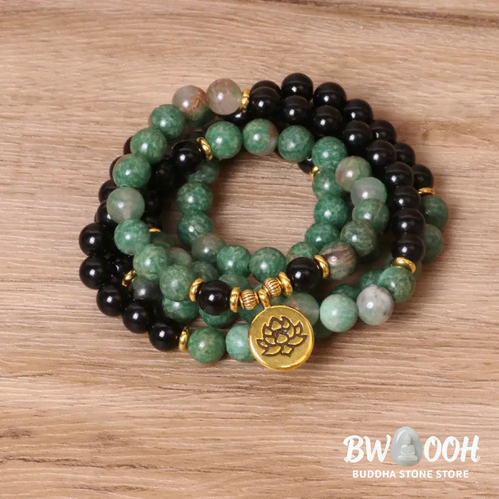 BWOOOH 108-bead natural Green Agate and Black Onyx mala healing bracelet, featuring 8mm polished beads. Handcrafted unisex meditation accessory, perfect for spiritual balance and focused mindfulness practice. - View 3