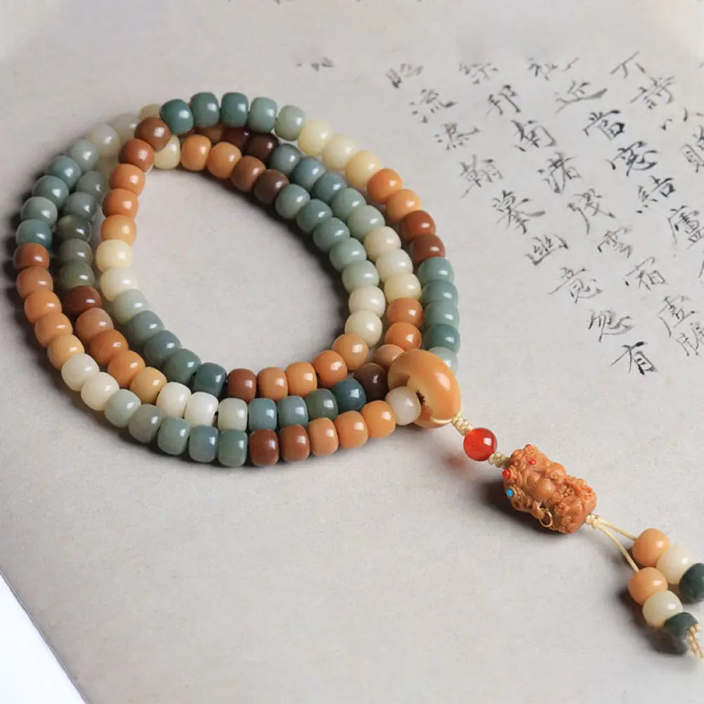 BWOOOH 108 Gradient Bodhi Seed Mala Bracelet with Green Tara Buddha Engraving for Peace, Harmony, and Mindfulness Meditation