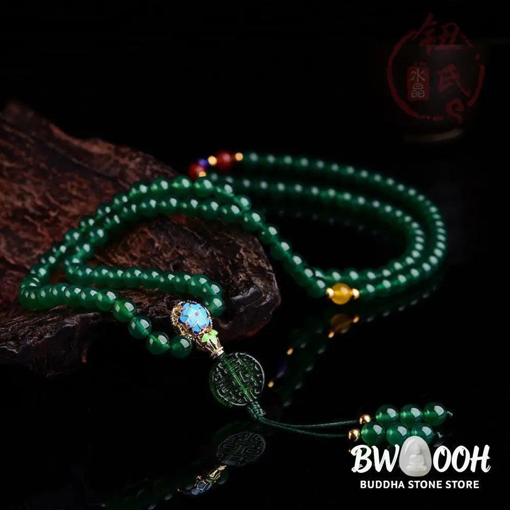BWOOOH 108 Natural Green Agate Power Support Mala Bracelet, featuring polished green agate beads on a premium elastic string, designed for mindfulness, courage, and manifesting success. - View 4