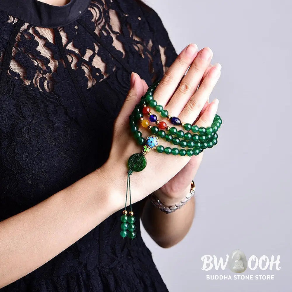 BWOOOH 108 Natural Green Agate Power Support Mala Bracelet, featuring polished green agate beads on a premium elastic string, designed for mindfulness, courage, and manifesting success. - View 3
