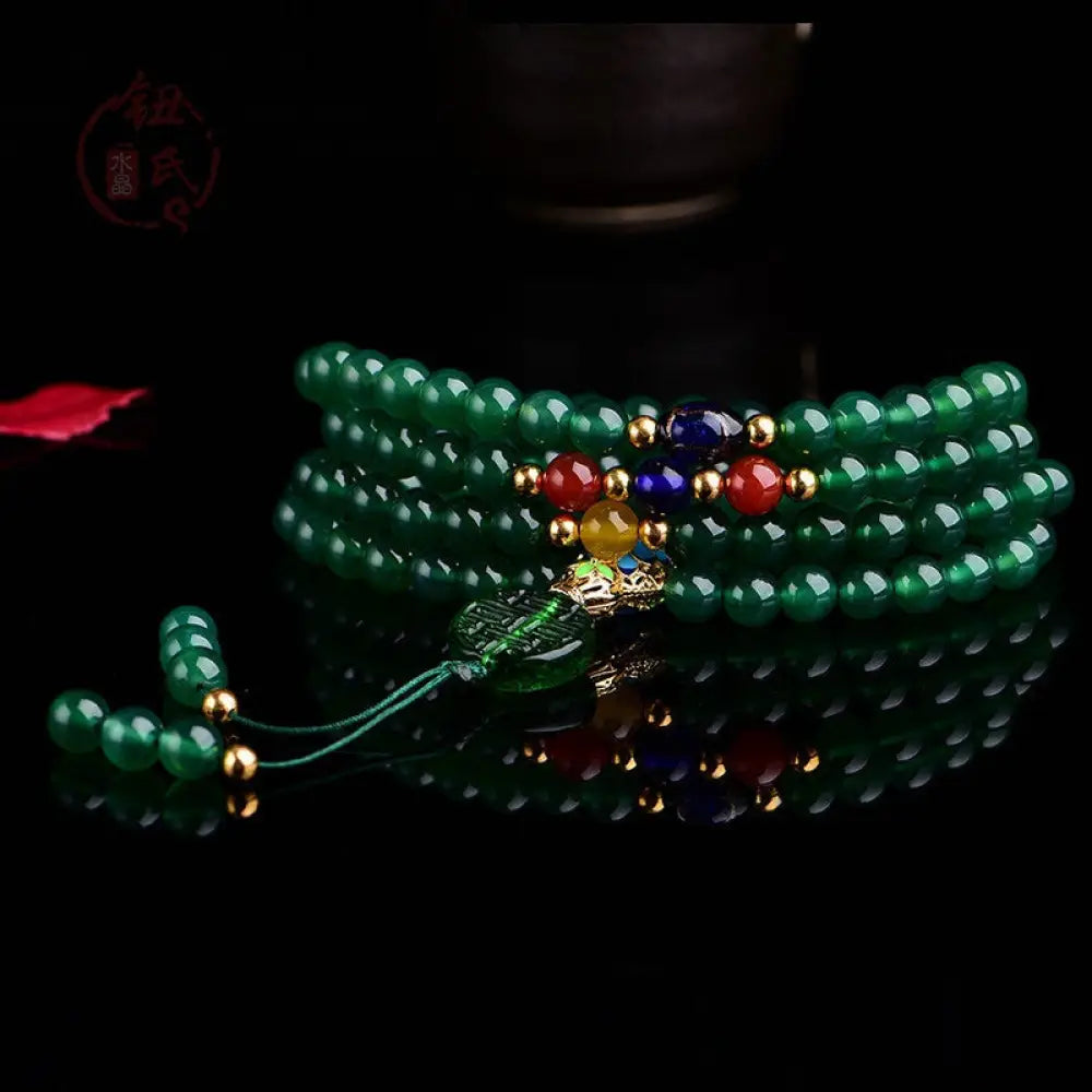 BWOOOH 108 Natural Green Agate Power Support Mala Bracelet, featuring polished green agate beads on a premium elastic string, designed for mindfulness, courage, and manifesting success.