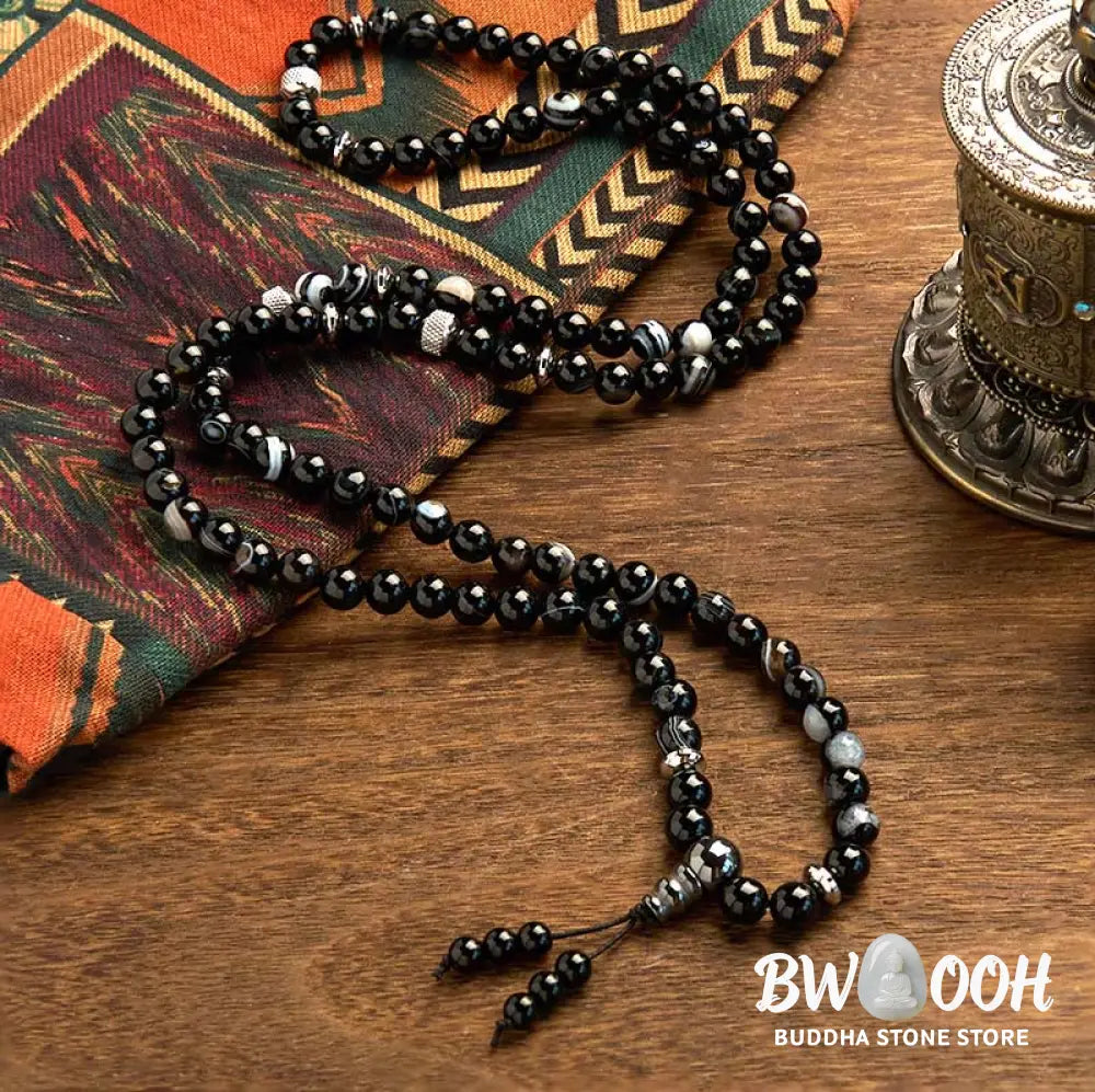 BWOOOH 108 Mala Beads Black Onyx protection bracelet with 8mm natural stones and premium elastic string, designed for deep meditation and grounding spiritual practice. - View 2