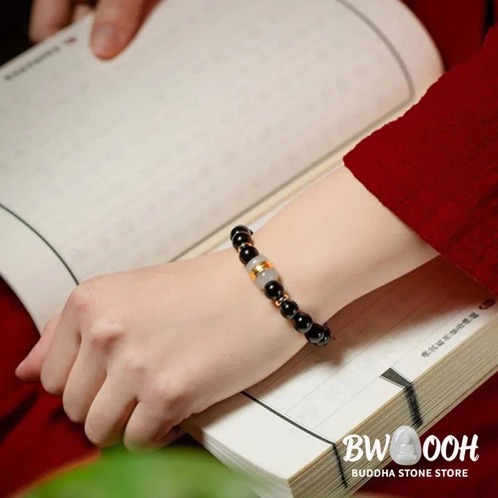 BWOOOH Black Obsidian Jade Om Mani Padme Hum Strength Couple Magnetic Bracelet - 8mm - Bracelet