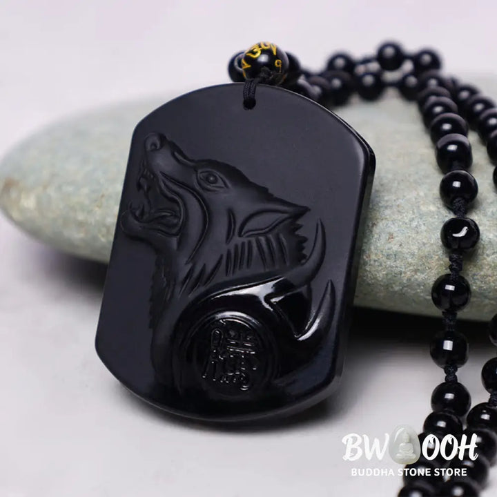 BWOOOH Black Obsidian Stone Wolf Purification Pendant Necklace, featuring a 50x40x13mm sleek wolf head, symbolizing strength, cleansing, and grounding energy. - View 6