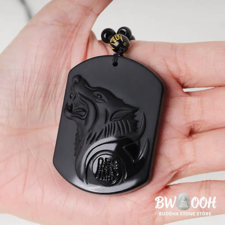BWOOOH Black Obsidian Stone Wolf Purification Pendant Necklace, featuring a 50x40x13mm sleek wolf head, symbolizing strength, cleansing, and grounding energy. - View 4