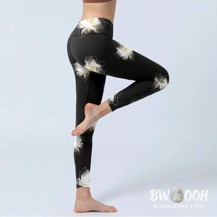 BWOOOH lotus print yoga leggings - Black White Lotus Petals Pattern Print G