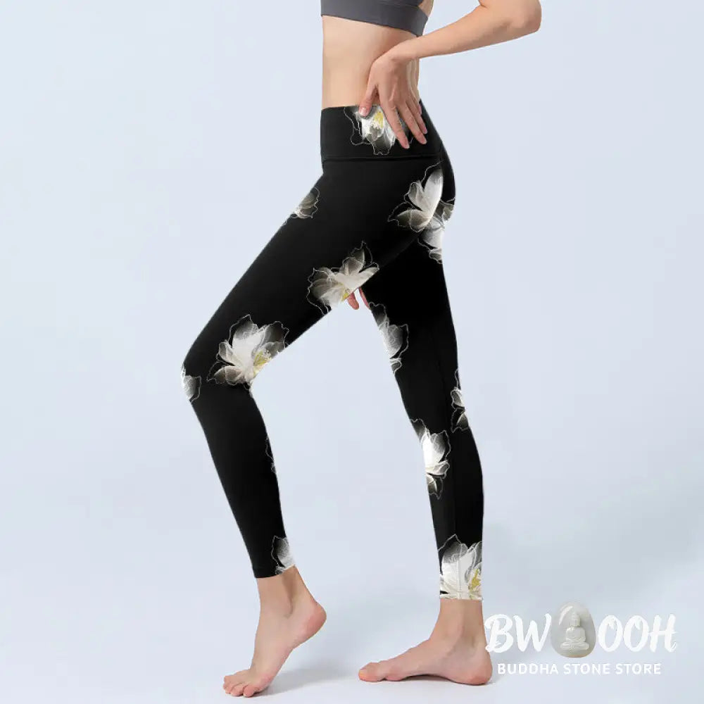BWOOOH lotus print yoga leggings - Black White Lotus Petals Pattern Print G