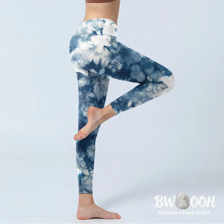 BWOOOH printed yoga leggings - Blue Lily Flowers Watercolor Texture Pri