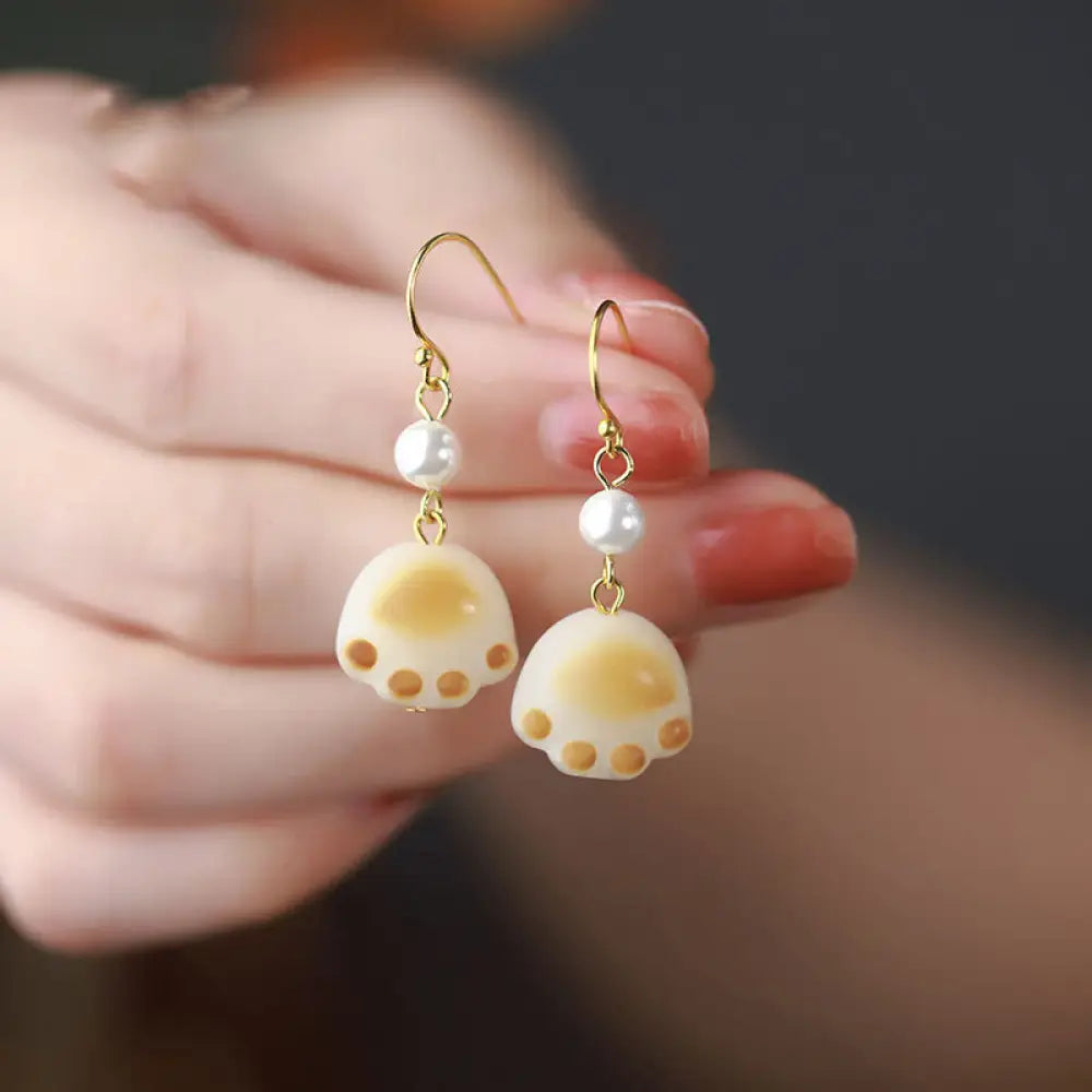 BWOOOH Bodhi Seed Lovely Cat Paw Claw Peace Dangle Drop Earrings — Bodhi Seed crystal healing bracelet for spiritual heali...
