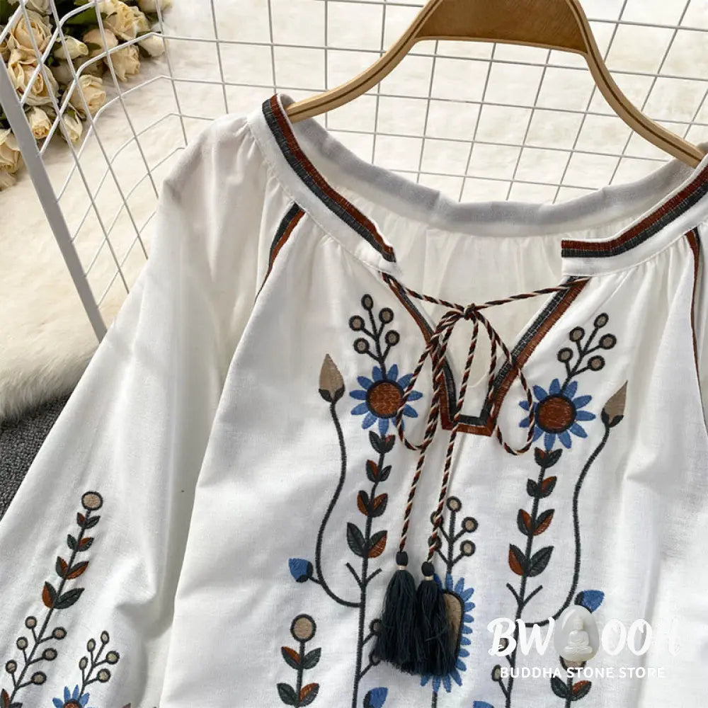 Buddha Stones Casual Embroidery Flower Leaf Pattern Women’s Cotton Linen Round Neck T-shirt - Women’s T-Shirts