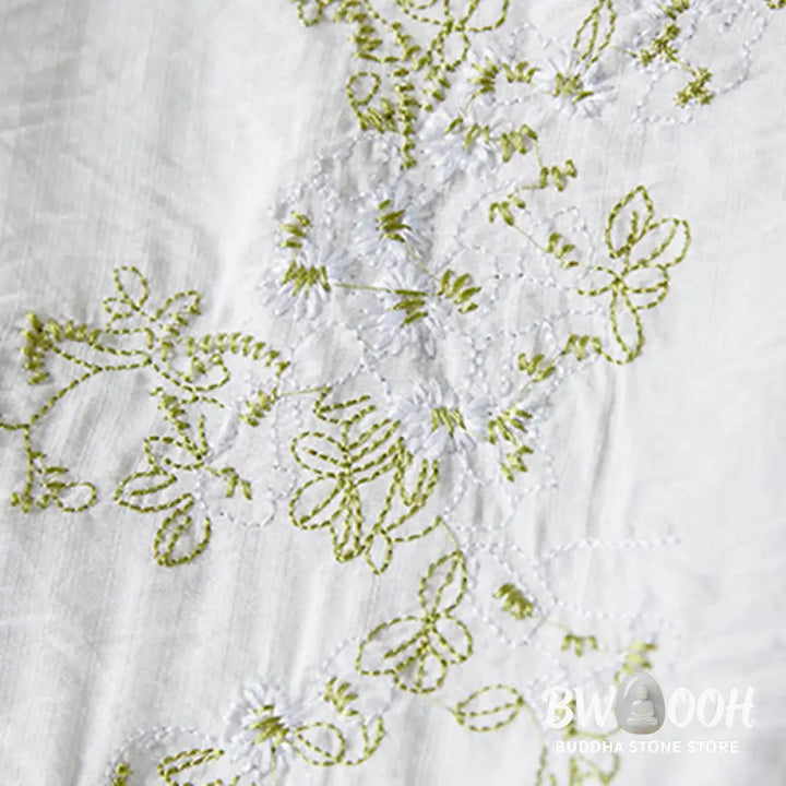 Buddha Stones Casual Women’s Flowers Embroidery Pattern Frog-button Slanted Collar Design Three Quarter Sleeve Cotton
