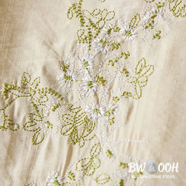 Buddha Stones Casual Women’s Flowers Embroidery Pattern Frog-button Slanted Collar Design Three Quarter Sleeve Cotton