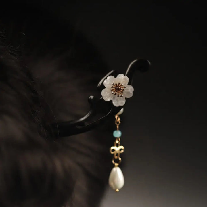 Buddha Stones Ebony Flower Butterfly Blessing Hairpin - Black-White Flower - Hairpin