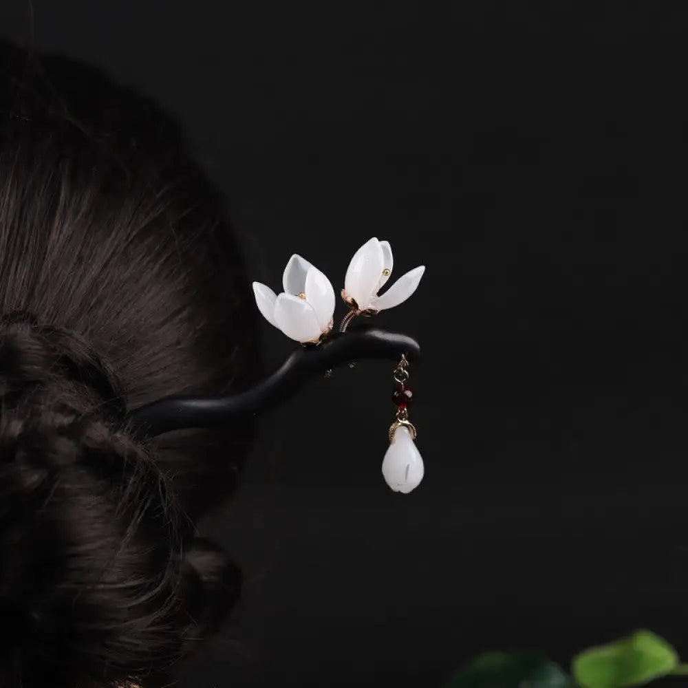 BWOOOH Ebony Magnolia Flower Petals Blessing Hairpin