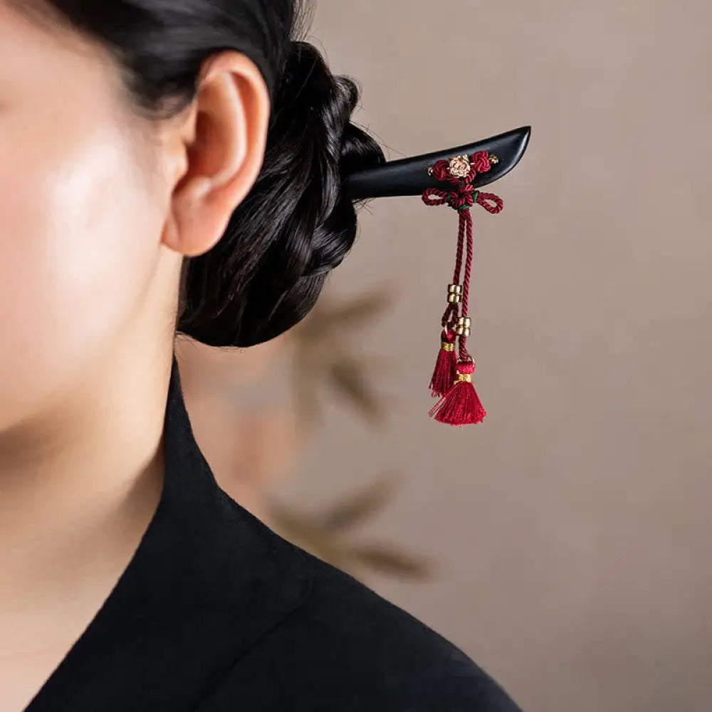 BWOOOH Ebony Red String Chinese Knot Tassel Protection Ha