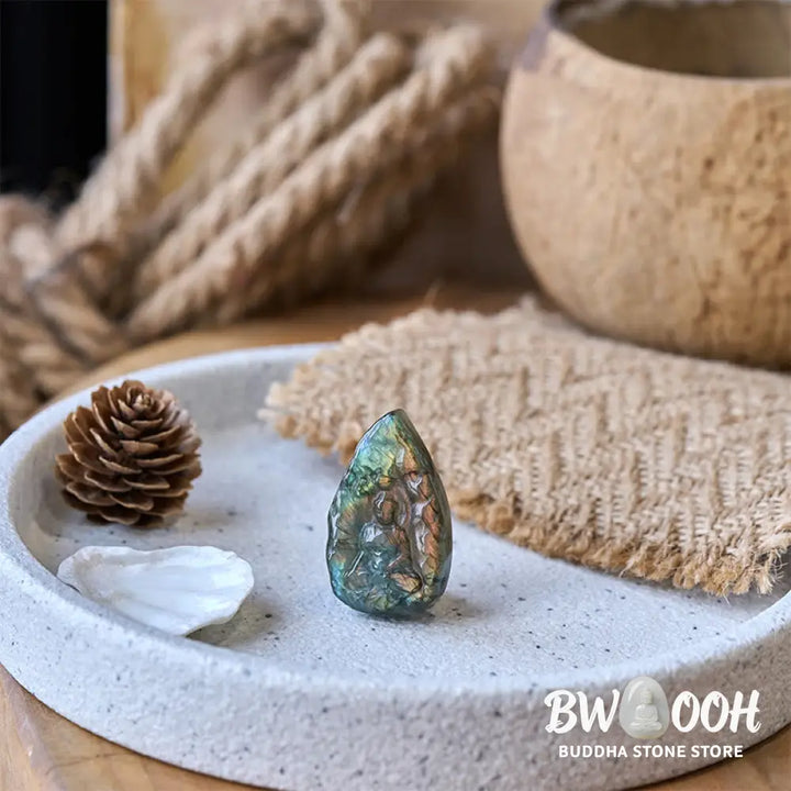 Buddha Stones Engraving Buddha Natural Labradorite Teardrop Shape Figurine Cure Statue Home Decoration - Decorations