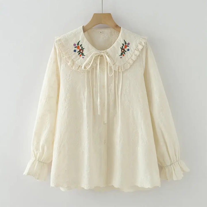 BWOOOH Fall White Floral Embroidery Peter Pan Collar Butt