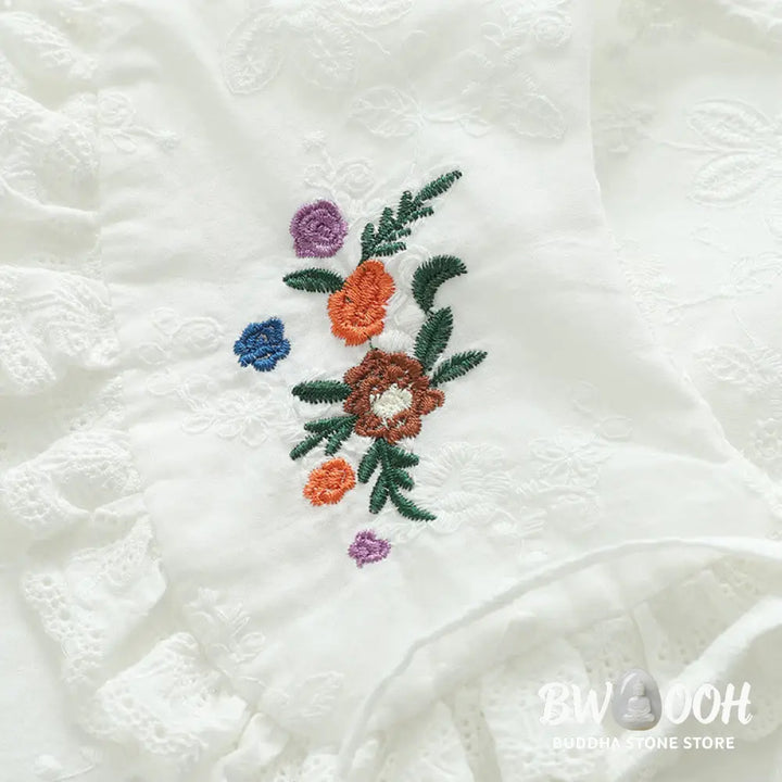 Buddha Stones Fall White Floral Embroidery Peter Pan Collar Buttons Women’s Cotton Long Sleeve Shirt - Women’s Shirts