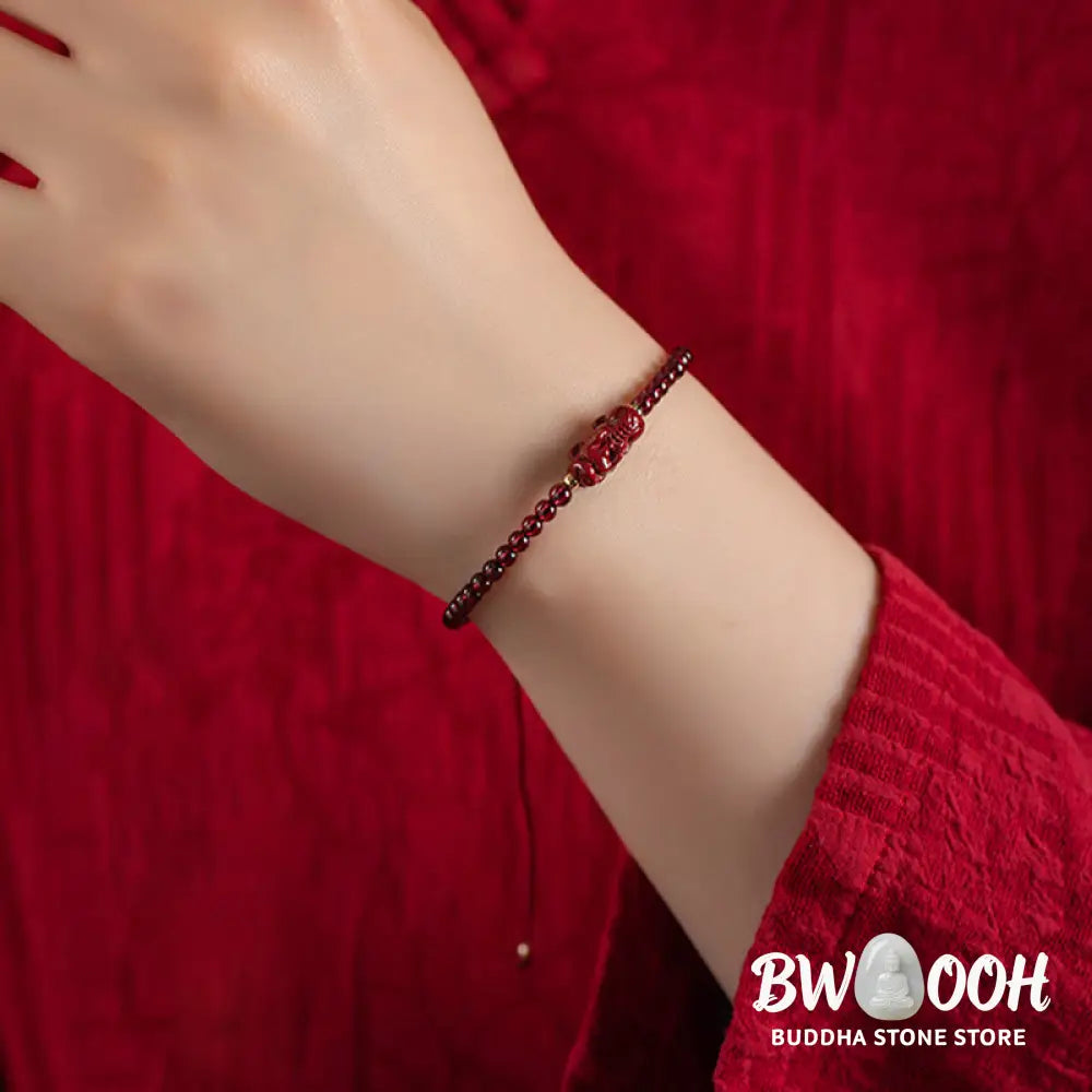 BWOOOH Garnet Cinnabar PiXiu Blessing Calm String Bracelet - Baby Pixiu(Wrist Circumference 14-19cm) - Bracelet