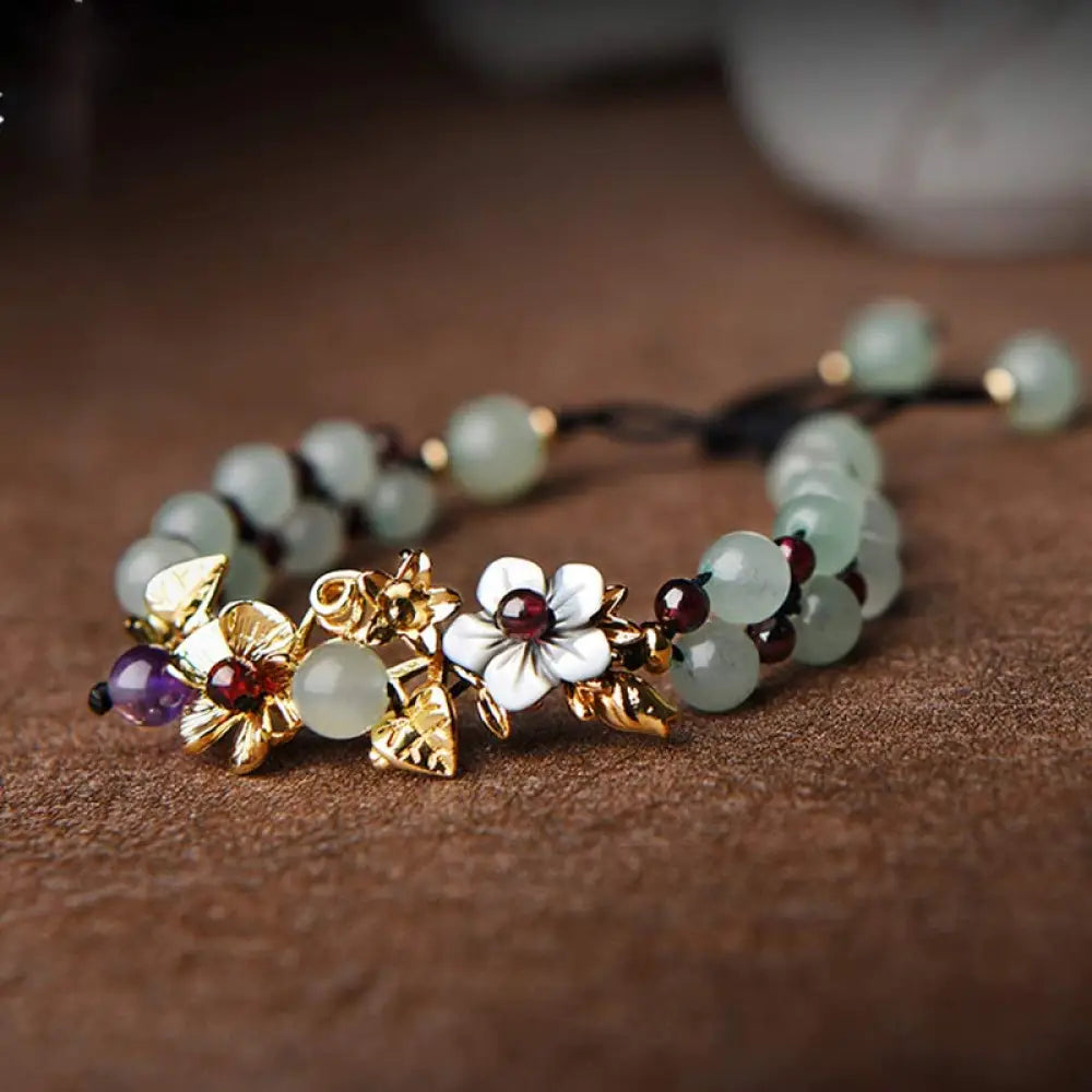 BWOOOH Green Aventurine Garnet Bead Flower Petal Luck Bracelet – Green Aventurine and Garnet crystal healing bracelet for healing and spiritual wellness