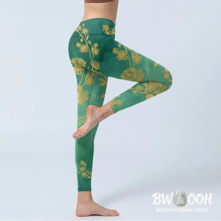 BWOOOH printed yoga leggings - Green Background Golden Branches Peony F