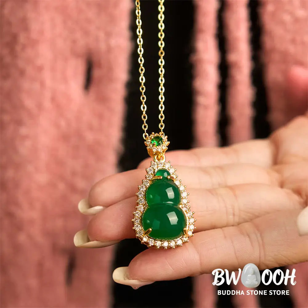 Buddha Stones Green Chalcedony Gourd Pendant - BWOOOH - Green Chalcedony - Necklaces &amp; Pendants