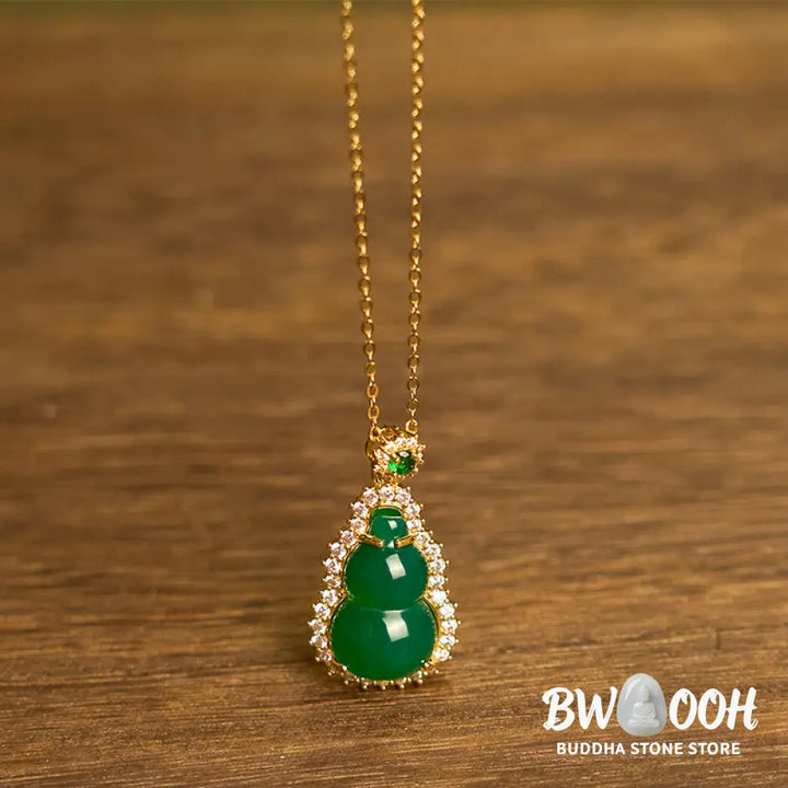 Buddha Stones Green Chalcedony Gourd Pendant - BWOOOH - Green Chalcedony - Necklaces &amp; Pendants