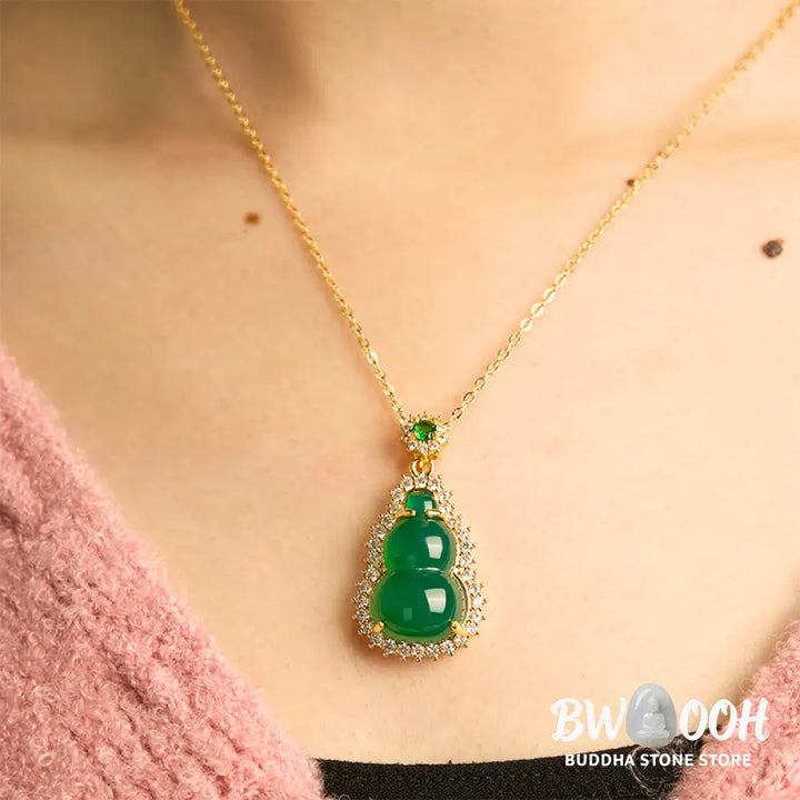 Buddha Stones Green Chalcedony Gourd Pendant - BWOOOH - Green Chalcedony - Necklaces &amp; Pendants